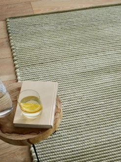 Woll-Teppich, Spring Green -KIBEK Verkäufe Holmerud Handwebteppich hellgruen Springgreen 170x240 spar