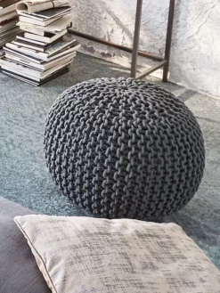 Strick-Pouf, Stahl