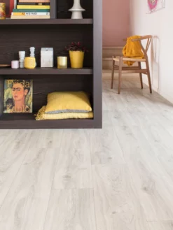 Vinyl-Rollenware, Eiche Weiss 02 8 Vinyl-Rollenware, Eiche Weiss 02 -KIBEK Verkäufe Woodlike CVBodenbelag Creme EicheWeiss02 mil2